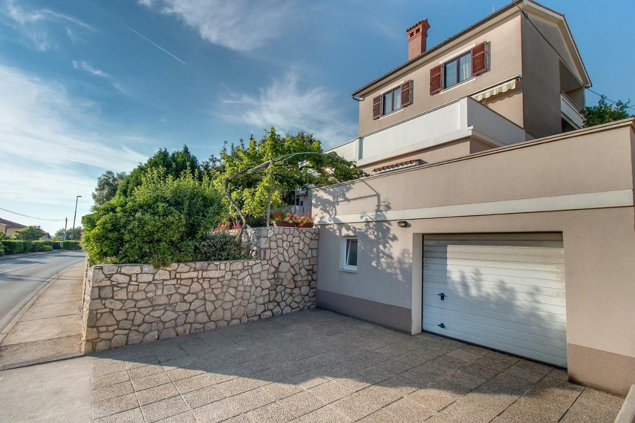 Apartment Simona Mali Losinj Exterior photo