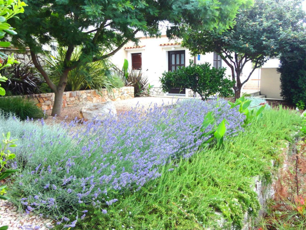 Apartment Simona Mali Losinj Exterior photo